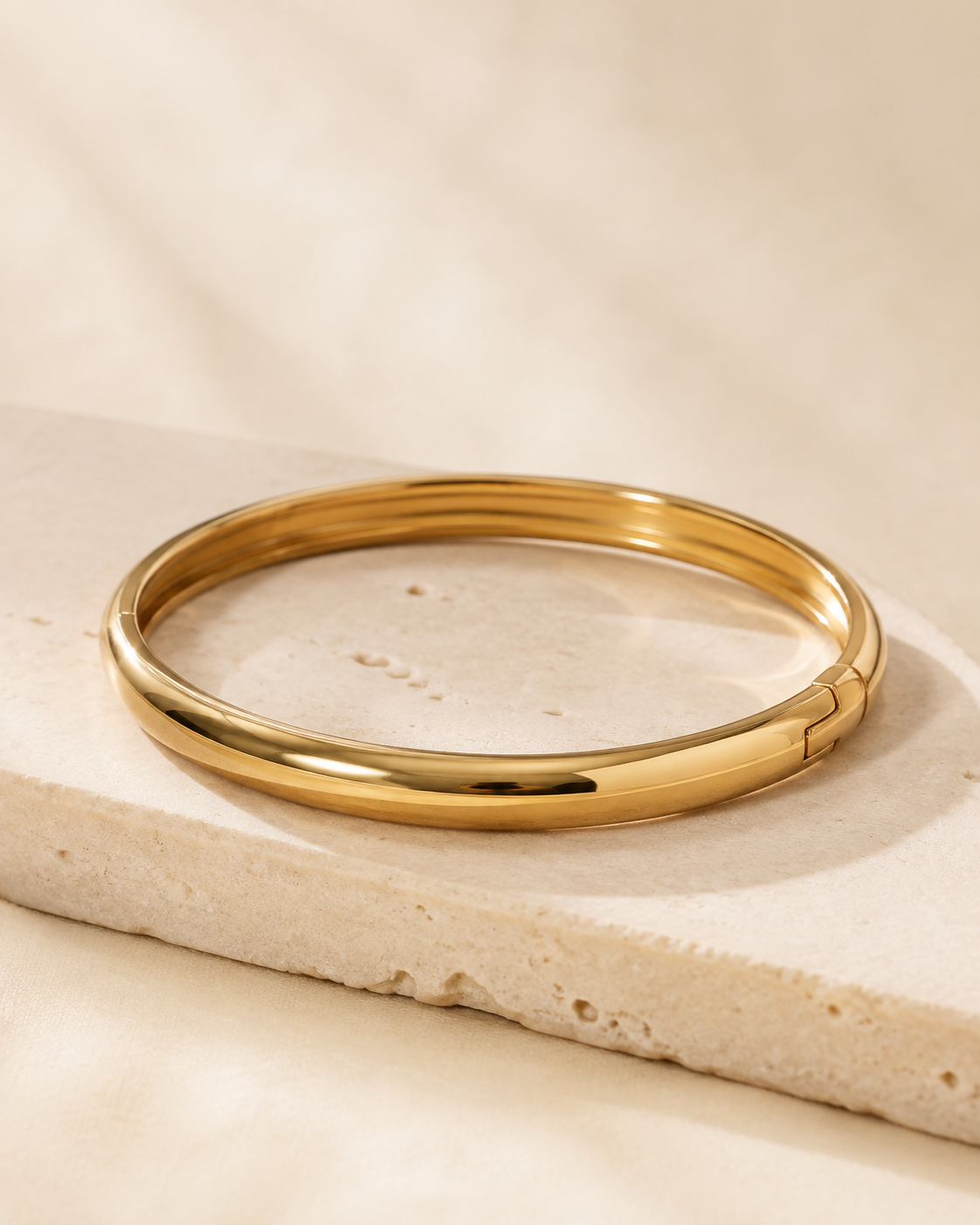 Bracelet Solène — bracelet Elora sur fond ivoire